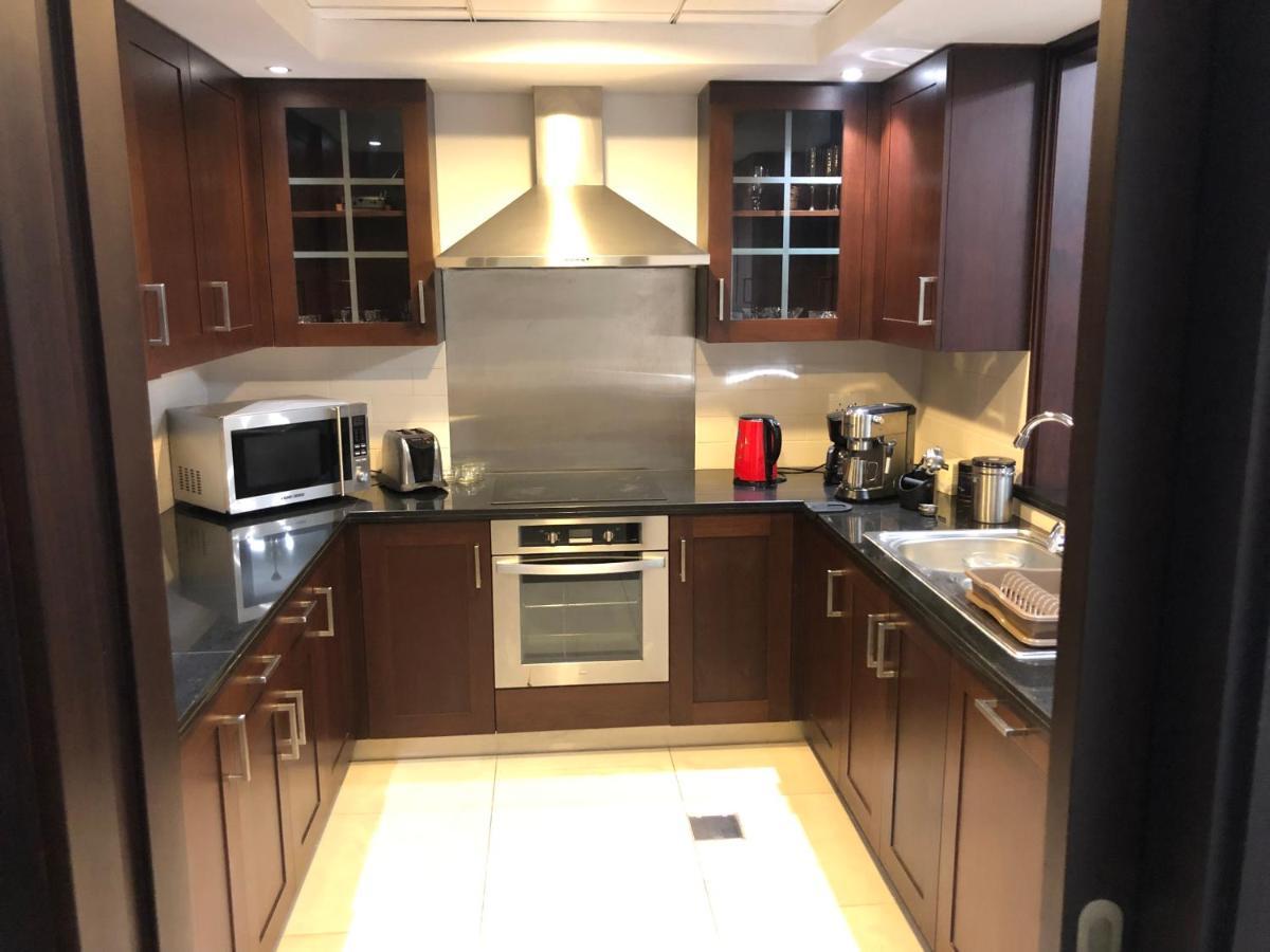 Downtown Boulevard One Bedroom Apt In 29 Blvd غرفة وصالة Burj & Fountain View Master Bedroom Plus 2 Single Beds In Living Room Дубай Екстериор снимка