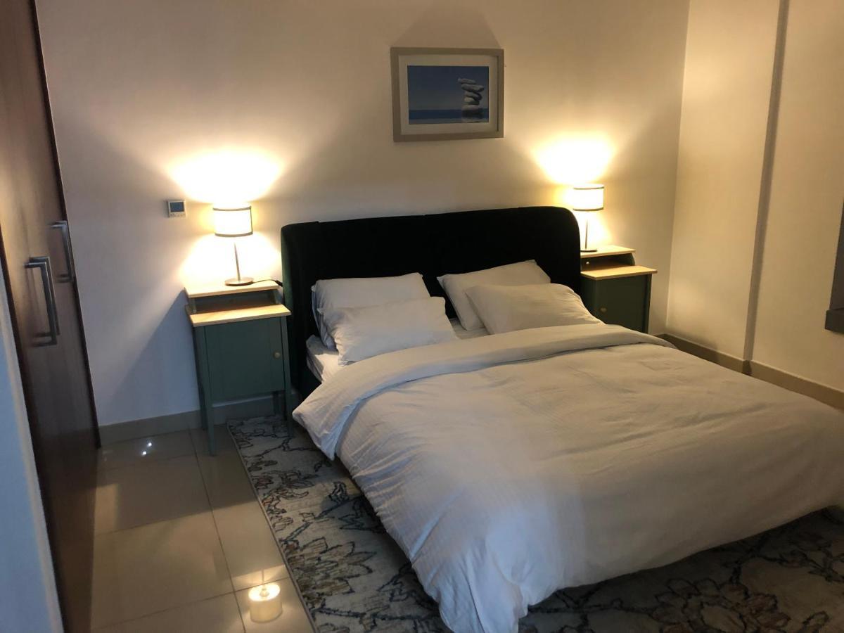 Downtown Boulevard One Bedroom Apt In 29 Blvd غرفة وصالة Burj & Fountain View Master Bedroom Plus 2 Single Beds In Living Room Дубай Екстериор снимка