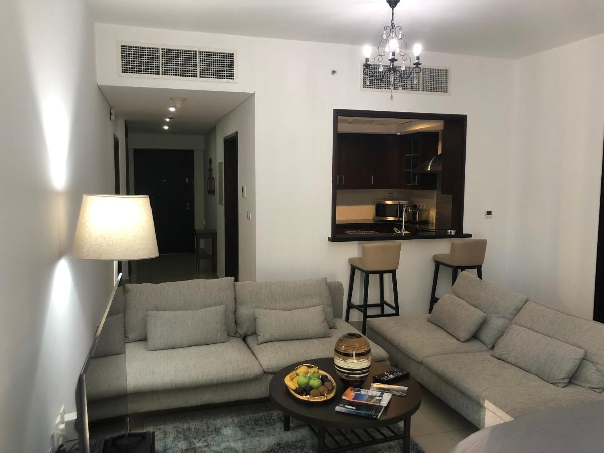 Downtown Boulevard One Bedroom Apt In 29 Blvd غرفة وصالة Burj & Fountain View Master Bedroom Plus 2 Single Beds In Living Room Дубай Екстериор снимка